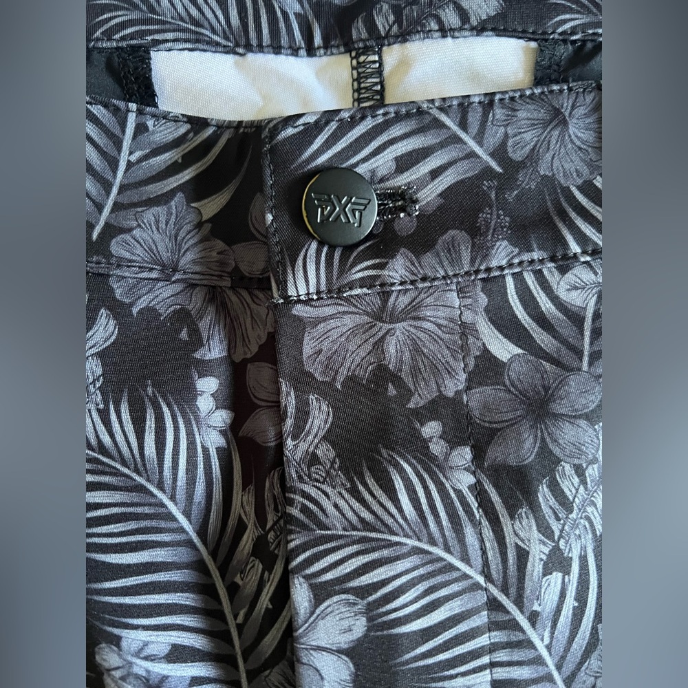 PXG Aloha Golf Shorts Men’s - Size 36 - Black Floral – VGUC - Picture 4 of 6